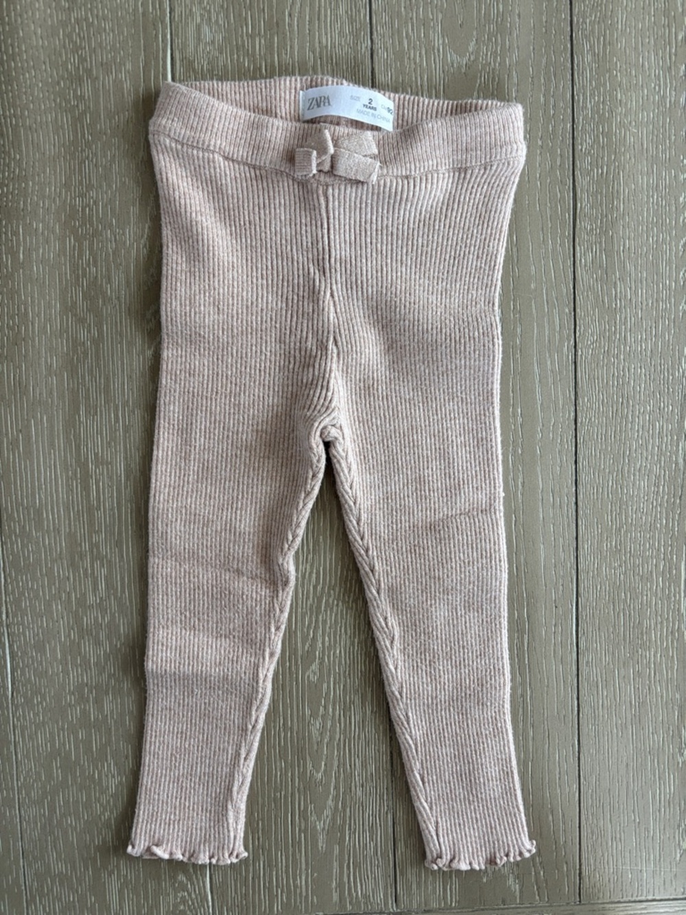 Zara Beige Ribbed Knit Leggings with Front Bow